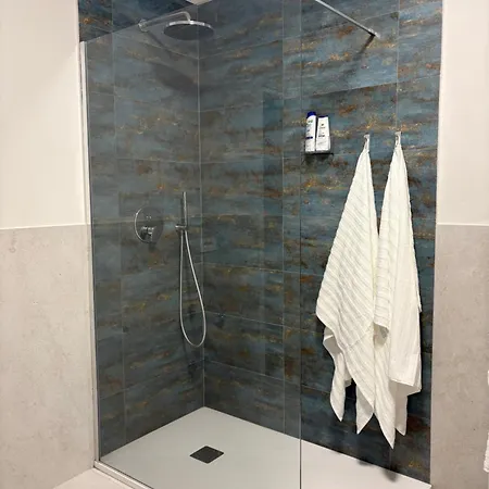 Vivic Attic Monforte Διαμέρισμα Monforte dʼAlba