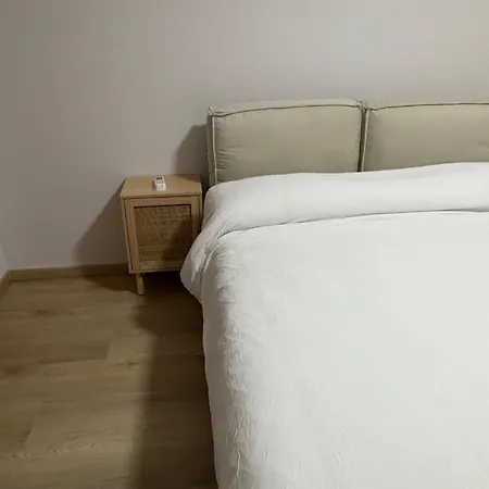 Διαμέρισμα Vivic Attic Monforte *