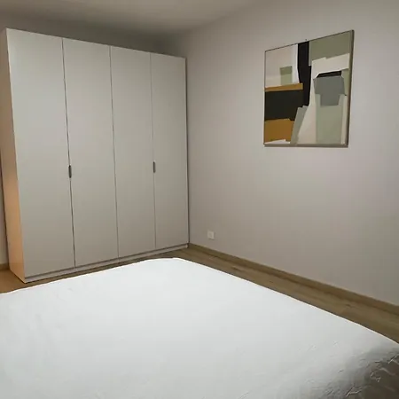 Vivic Attic Monforte Διαμέρισμα Monforte dʼAlba