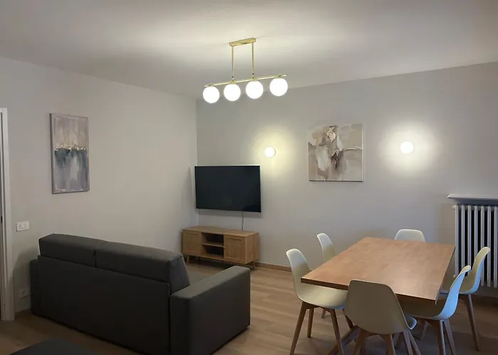 Vivic Attic Monforte Monforte dʼAlba