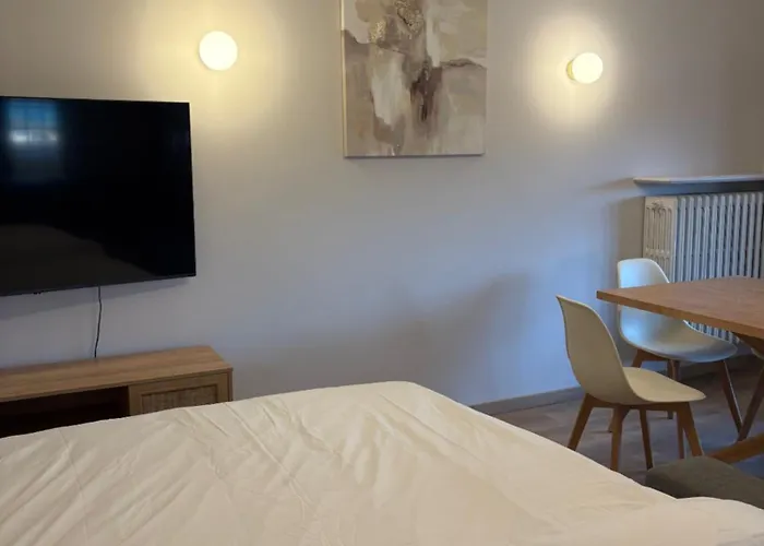 Vivic Attic Monforte * Monforte dʼAlba